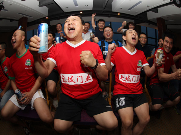 Duh, Piala Dunia Tewaskan Para Pria di Cina dalam Waktu Berdekatan!